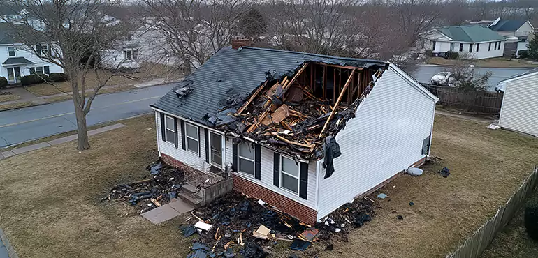 Why Choose Us for Selling Damaged House in Grosse Pointe Park, MI?