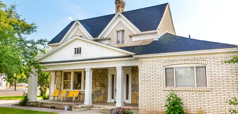 We Buy Homes in Any Condition Across Grosse Pointe Woods – No Cleaning, Fixing, or Waiting