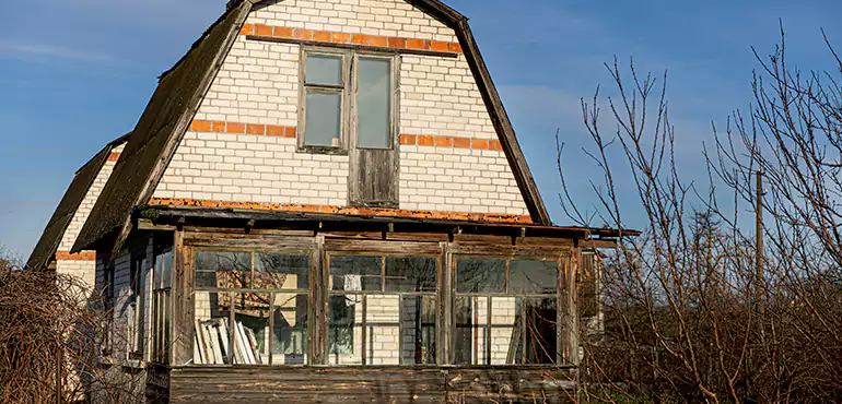Own a Rental in Disrepair? We’ll Take It Off Your Hands in Grosse Pointe Woods